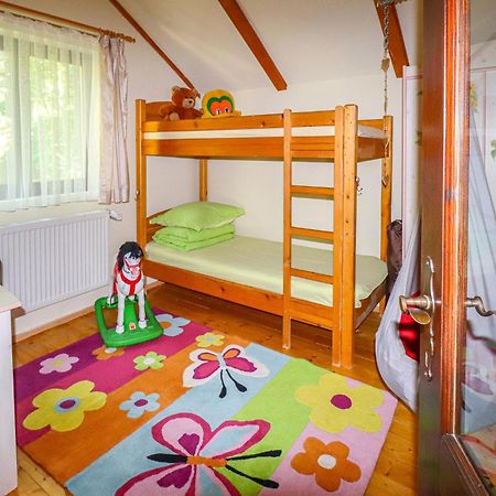 Mountain Family Chalet On Prahova Valley Comarnic Extérieur photo