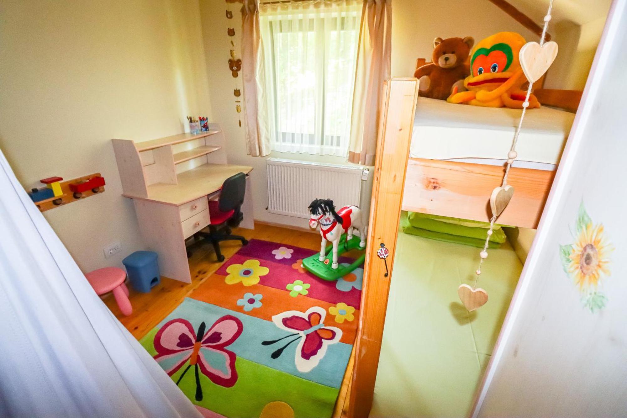 Mountain Family Chalet On Prahova Valley Comarnic Extérieur photo